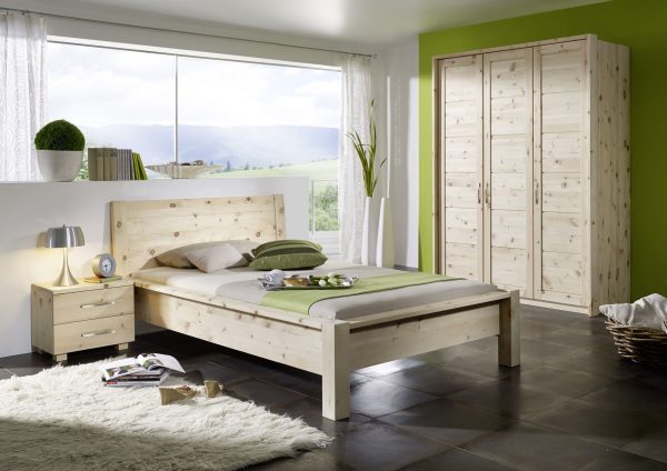 Tolles Schlafzimmer aus Zirbenholz von bester qualität und günstigen prei