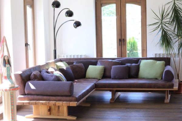 Luxus Sofa aus massivholz und leder