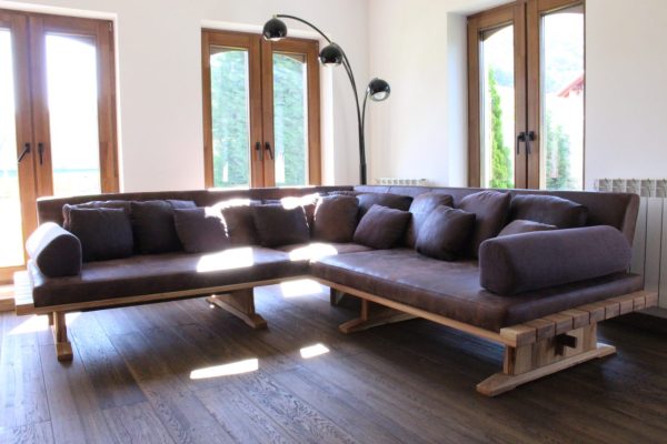 Luxus sofa aus massivholz und leder
