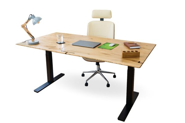 Höhenverstellbarer Schreibtisch mit funktionen aus Echtholz für das Büro